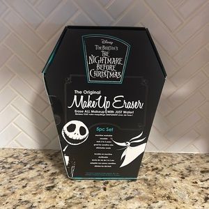 Makeup Eraser - The Nightmare Before Christmas edition